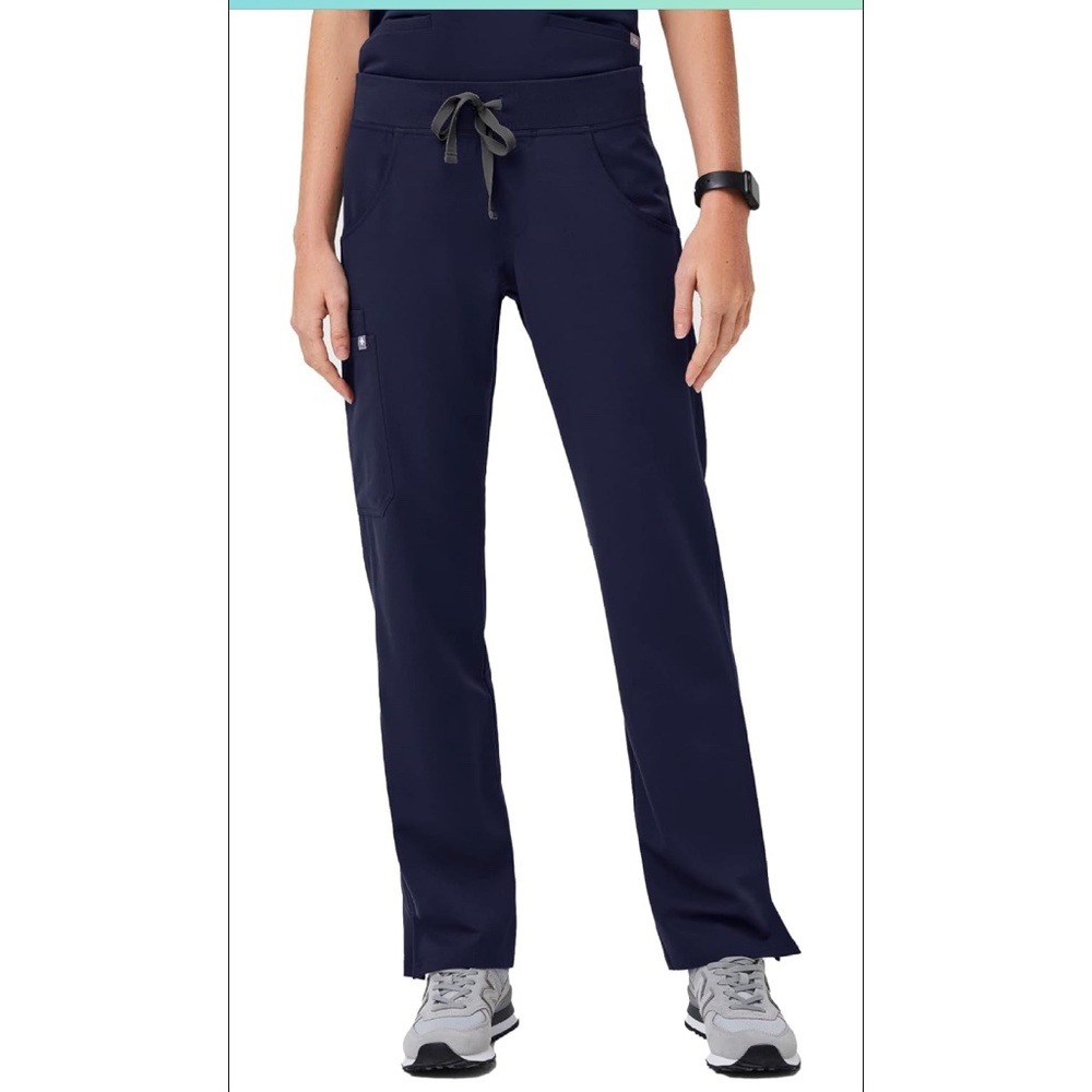 Figs bootcut scrub pants small petite